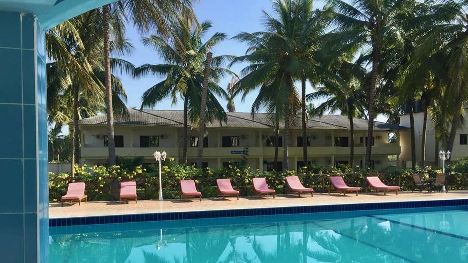 Oceanic Bay Hotel and Resort Pool