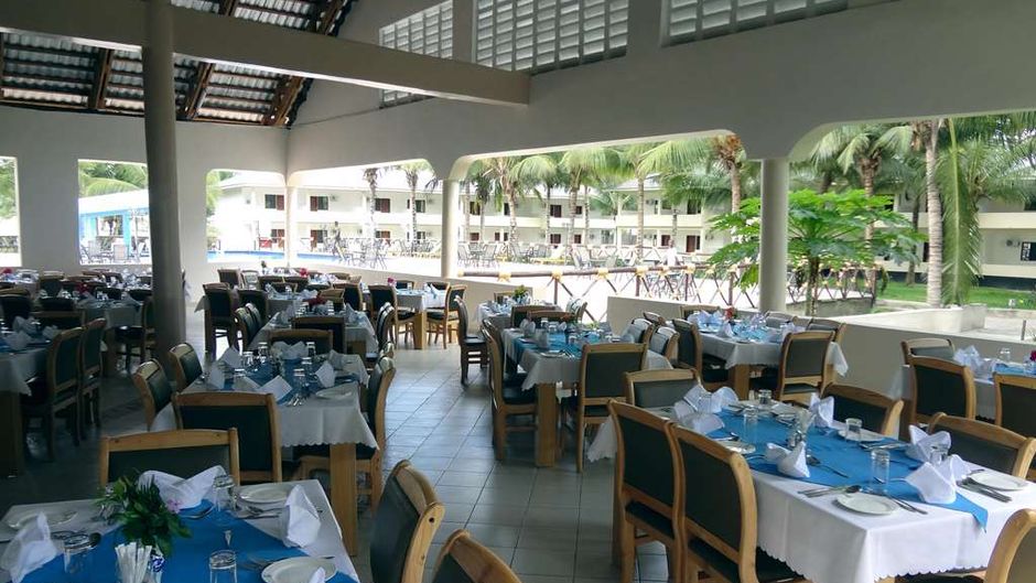 Oceanic Bay Hotel and Resort Restaurant
