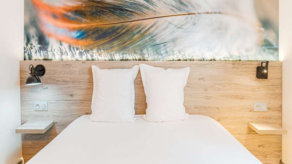 Kyriad Direct Chambray Les Tours Room
