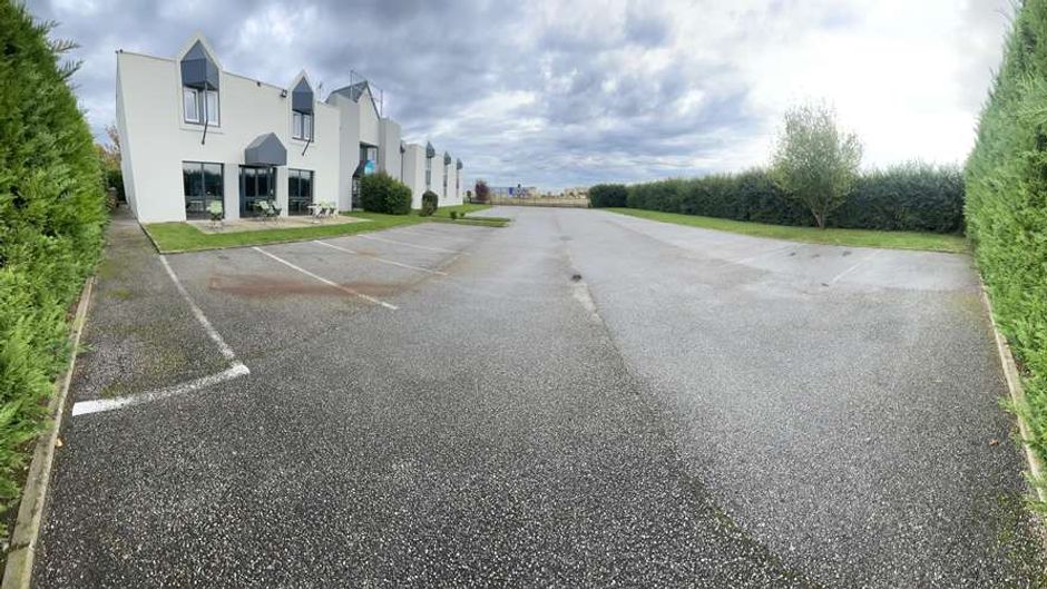 Kyriad Direct Dreux Exterior