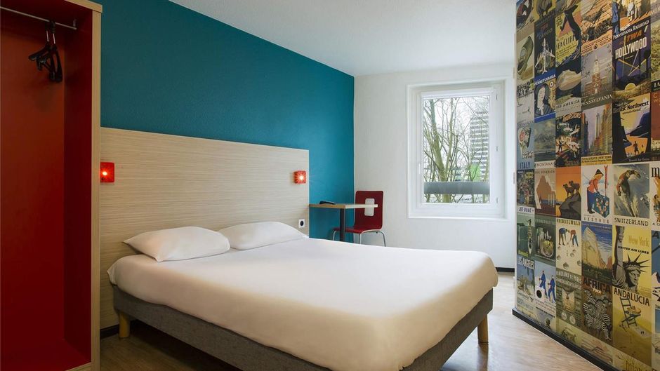 Hotel F1 Cergy Room