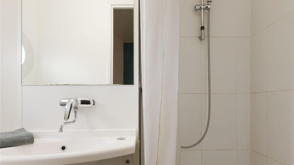 Hotel F1 Cergy Room