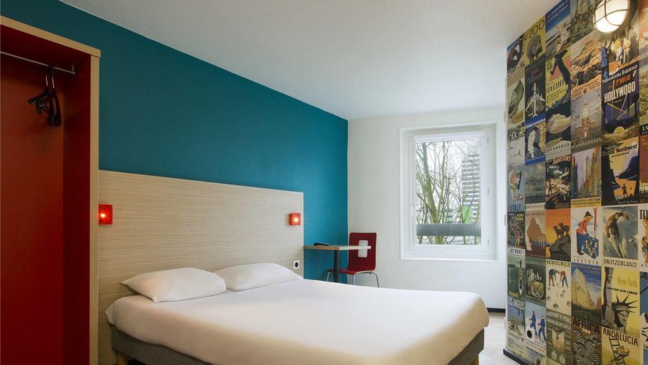 Hotel F1 Cergy Room