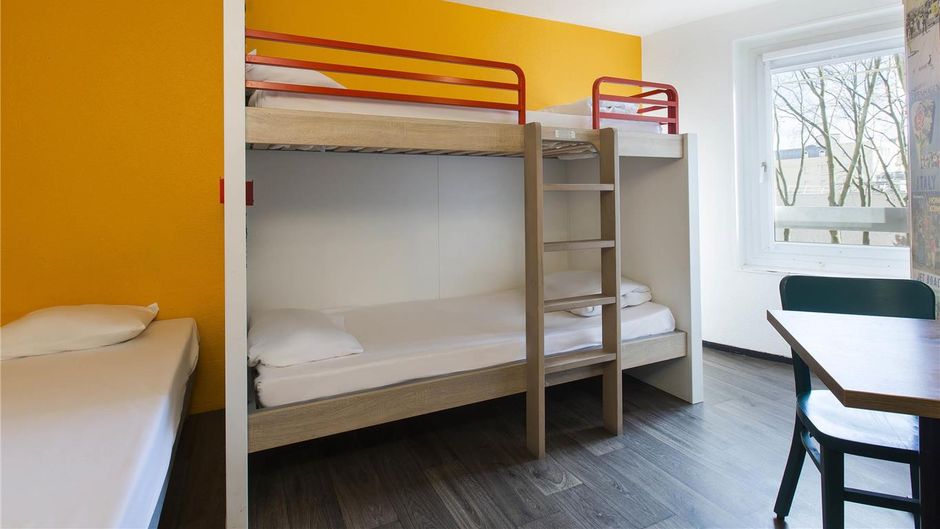 Hotel F1 Cergy Room