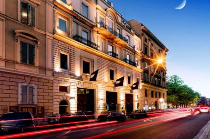 Leon's Place Hotel
