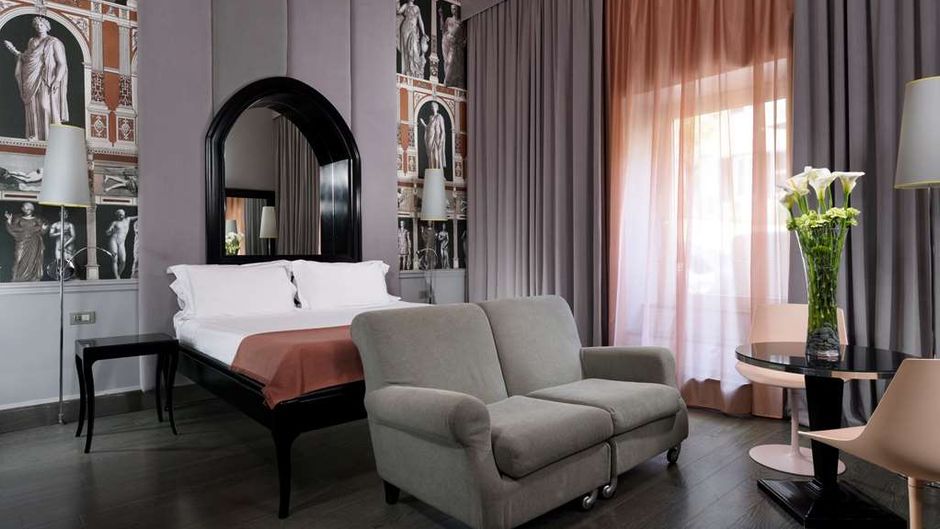 Leon's Place Hotel Suite