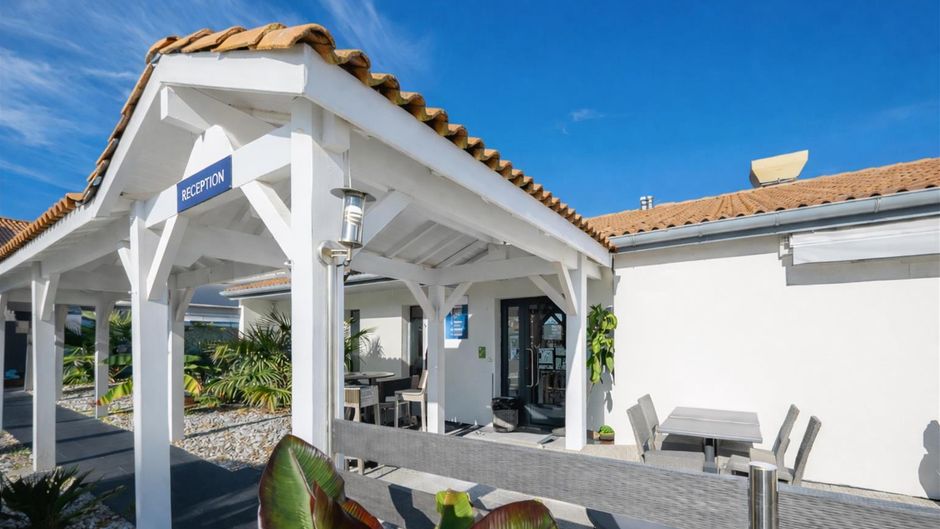 Kyriad Bordeaux Ouest-Merignac Aeroport Lobby