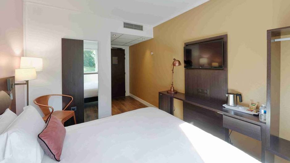 Kyriad Crepy-en-Valois Room