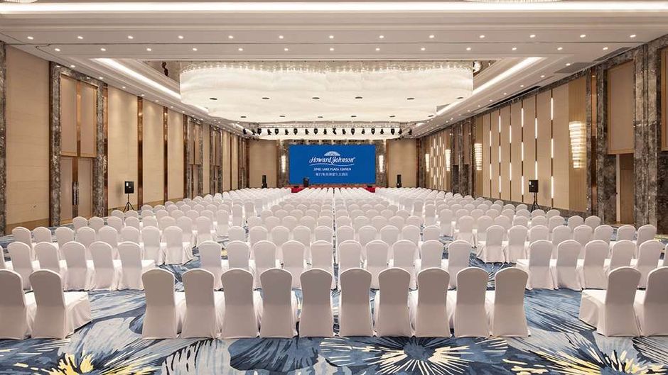 Howard Johnson by Wyndham Jimei Lake Plz Ballroom