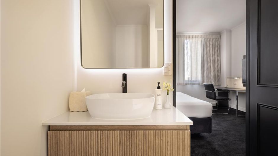 President Hotel Auckland Room