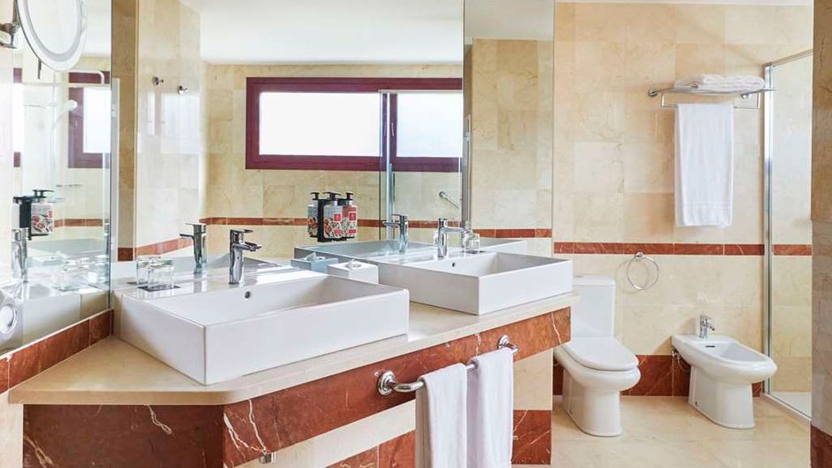Hesperia Sevilla Suite