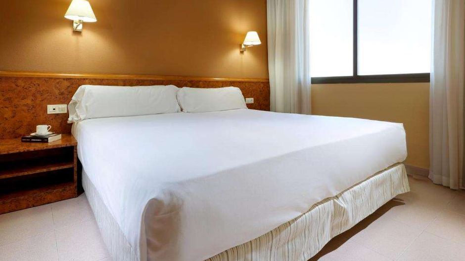 Hesperia Sant Joan Room
