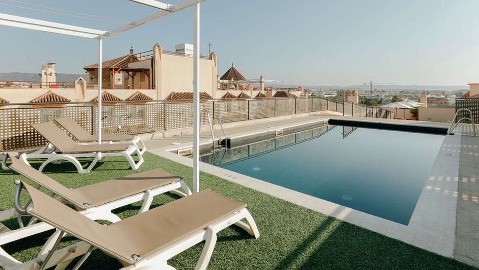 Hesperia Cordoba Pool