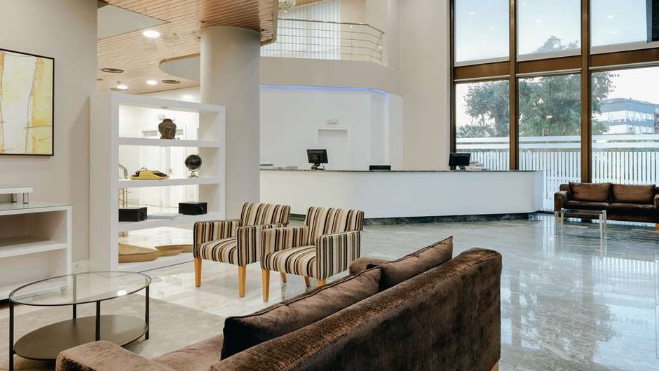 Hesperia Vigo Lobby
