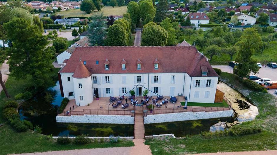 Le Chateau Du Bost Exterior