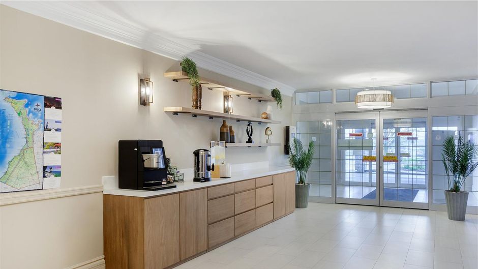 Best Western Kincardine Lobby