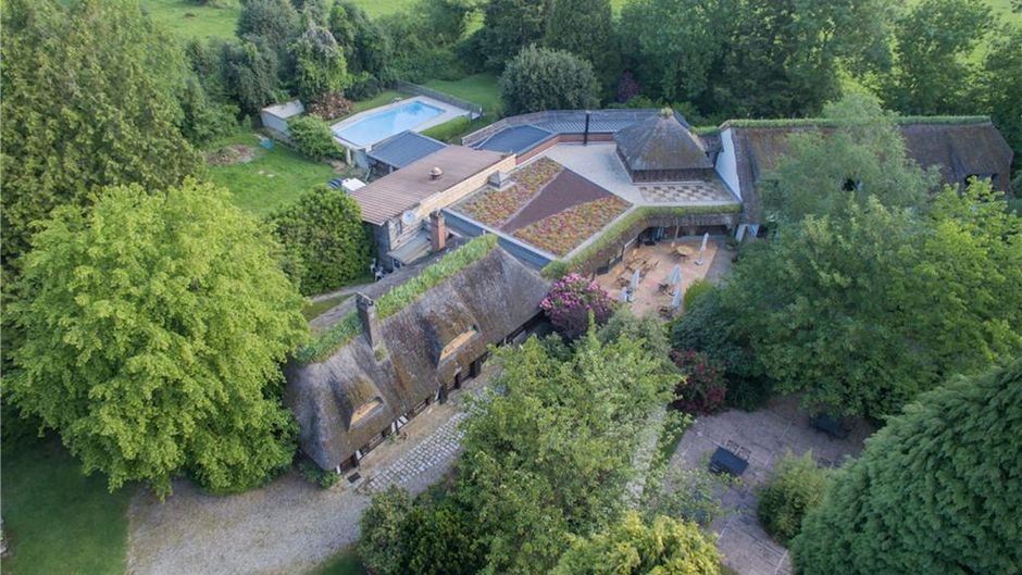 Le Petit Coq aux Champs Exterior