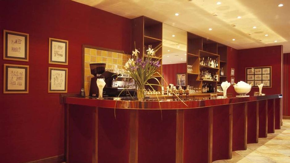 Grand Hotel de Solesmes Lobby