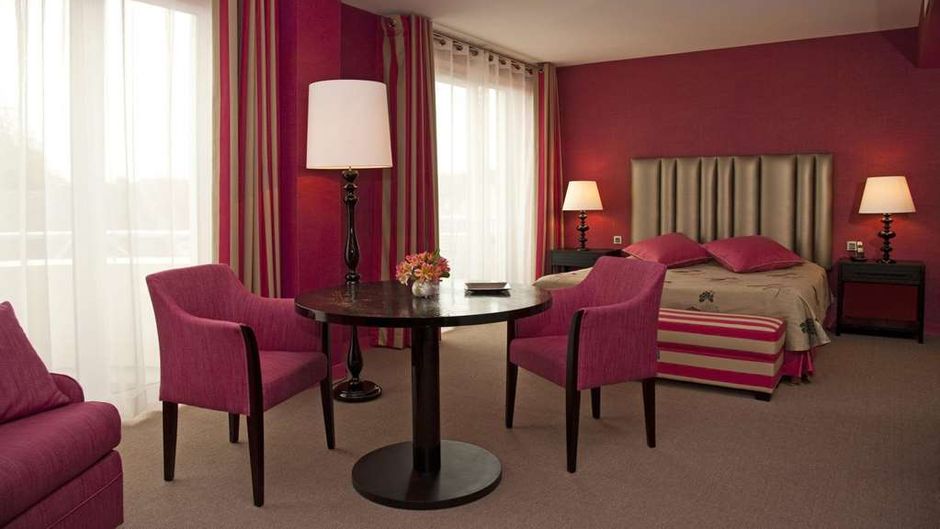 Grand Hotel de Solesmes Room