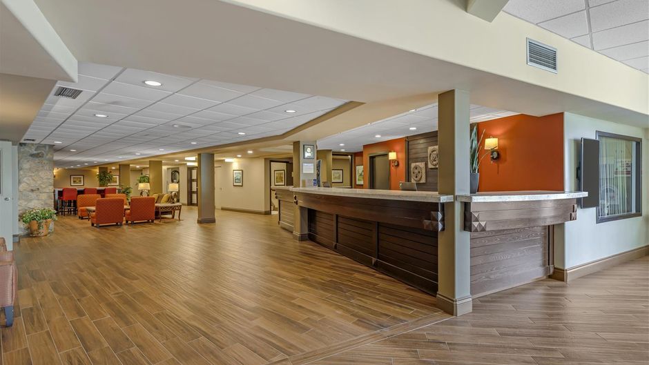 Best Western Plus Stoneridge & Conf Ctr Lobby