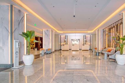 Radisson Blu Hotel & Resort, Corniche