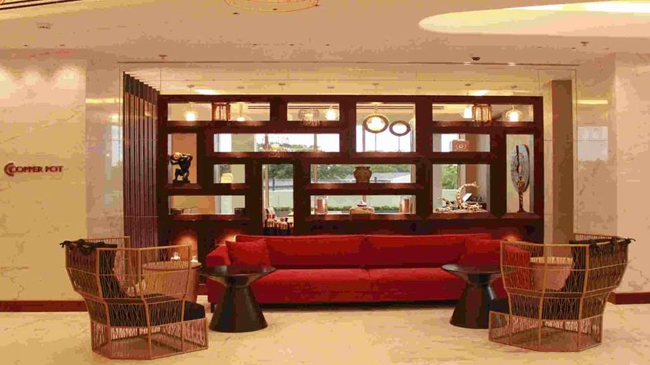 Neelkanth Sarovar Premiere, Lusaka Lobby