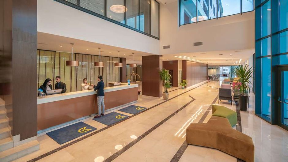 Golden Tulip Royaume Lobby