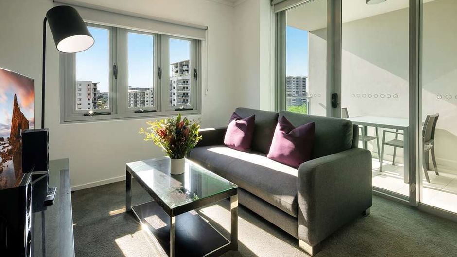 H on Mitchell Apartment Hotel Room