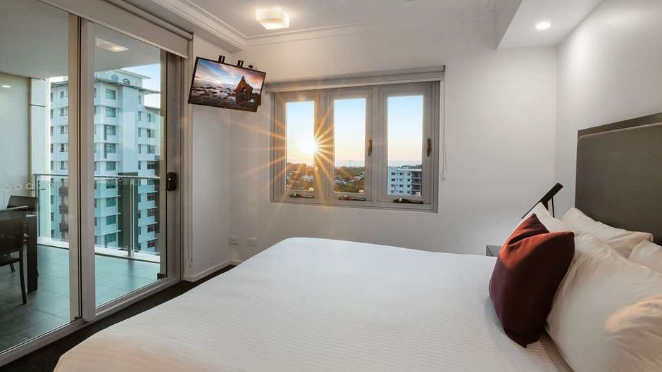 H on Mitchell Apartment Hotel Room