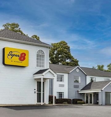 Super 8 by Wyndham Pensacola