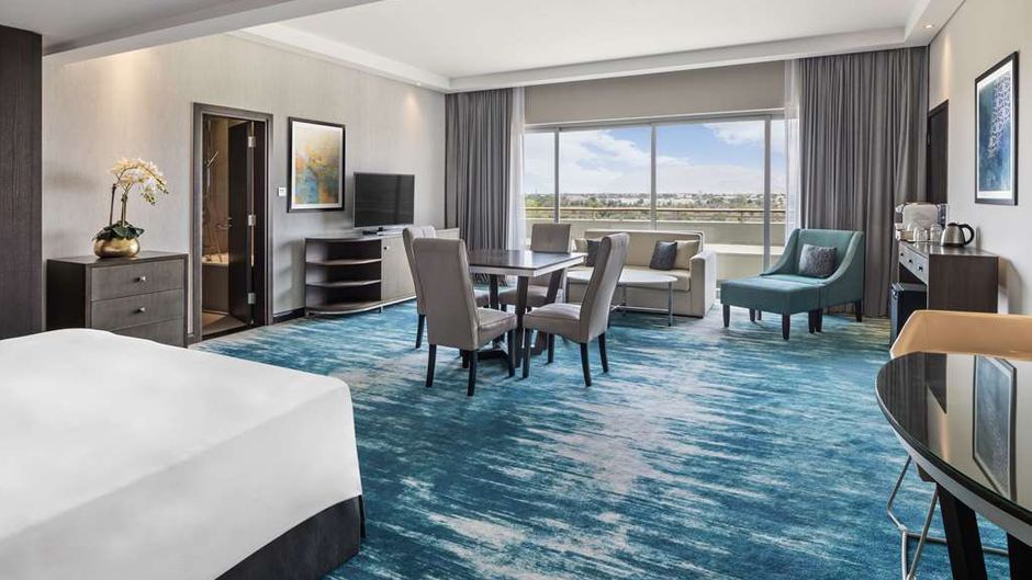 Radisson Blu Hotel & Resort Al Ain Suite
