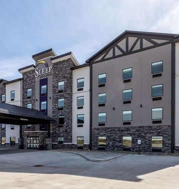 Sleep Inn & Suites