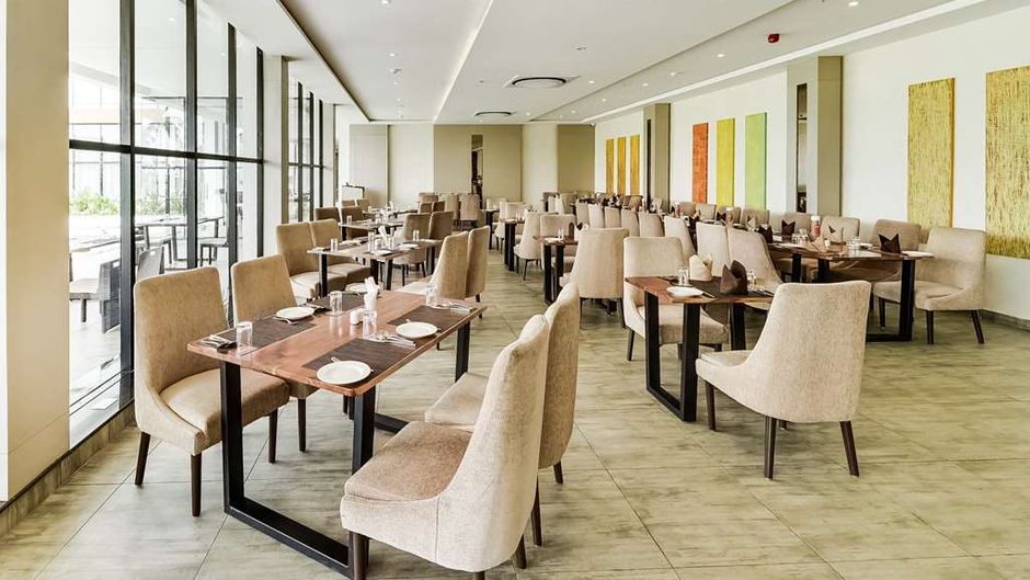 Ramada by Wyndham Bengaluru Yelahanka Restaurant