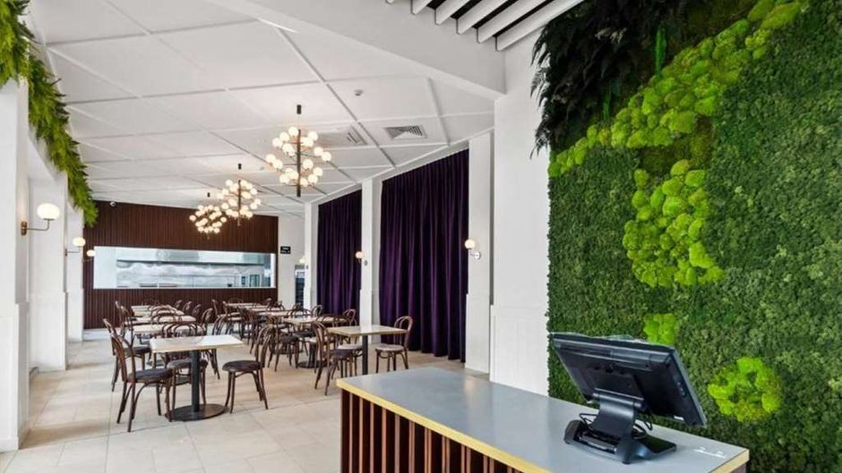Ramada By Wyndham Hamilton City Center Restaurant