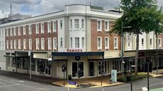 Ramada By Wyndham Hamilton City Center