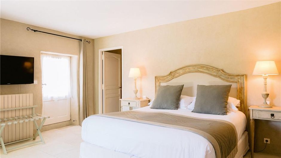 Le Domaine de la Rose Room