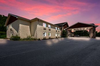 SureStay Hotel by BW Berkeley Springs