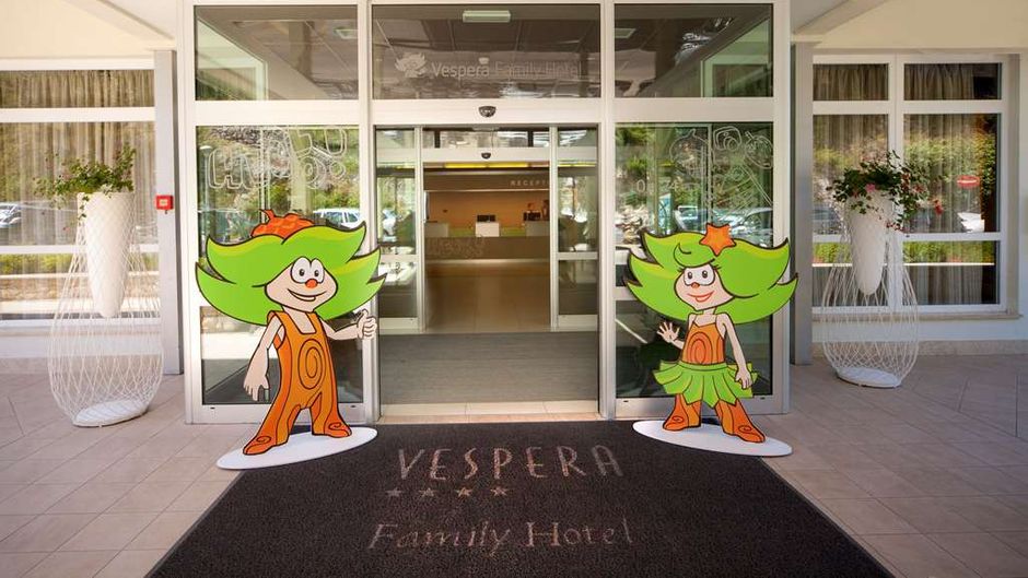 Family Hotel Vespera Exterior