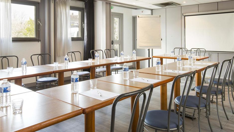 Ibis Budget Fresnes Meeting