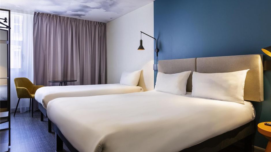 Ibis Hotel Marseille Centre Room