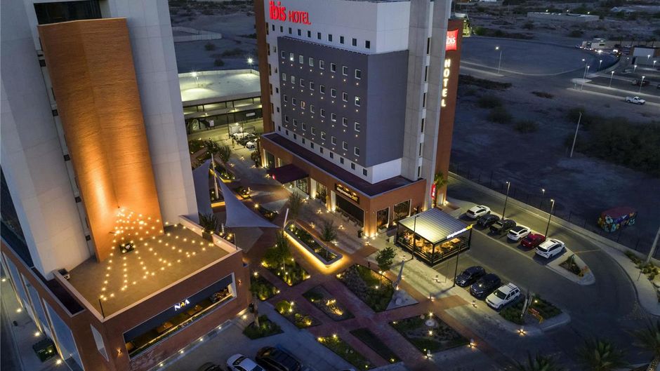 Ibis Torreon Exterior