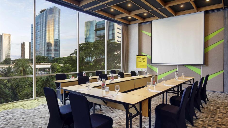 Ibis Styles Jakarta Simatupang Meeting