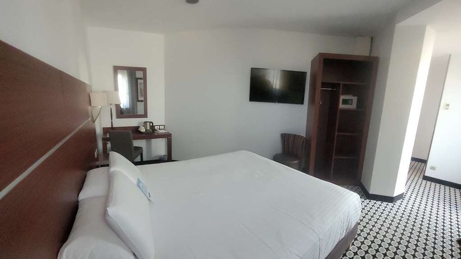 Kyriad Limoges Centre Gare-Atrium Room