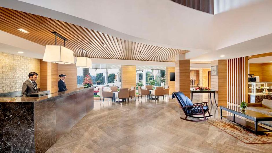 Country Inn & Suites by Radisson Jammu Lobby