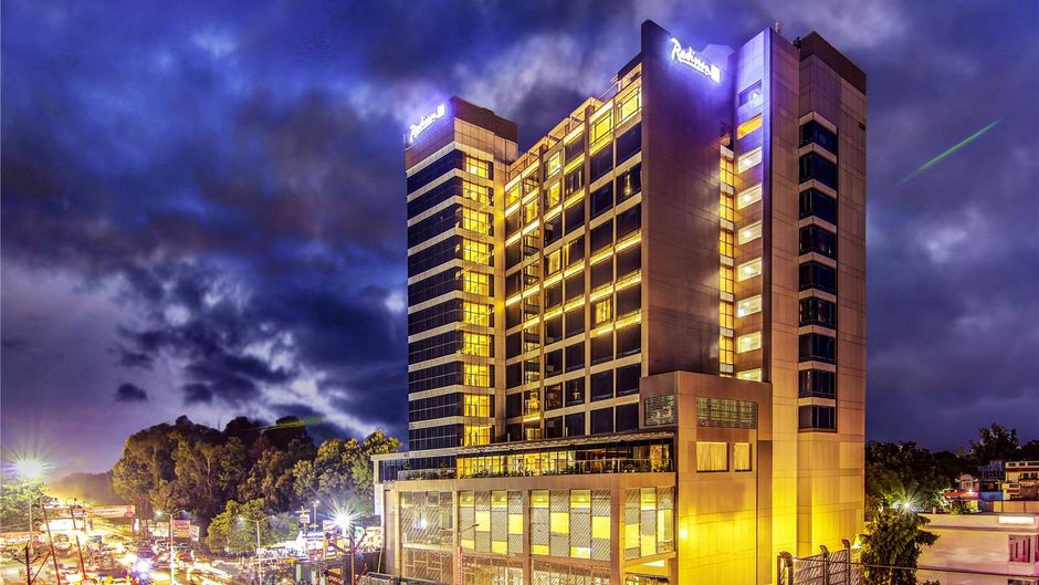 Radisson Blu Gorakhpur Exterior