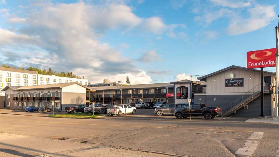 Econo Lodge Prince George Exterior