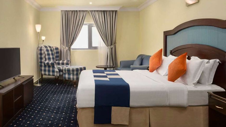 Howard Johnson Dammam Hotel Room