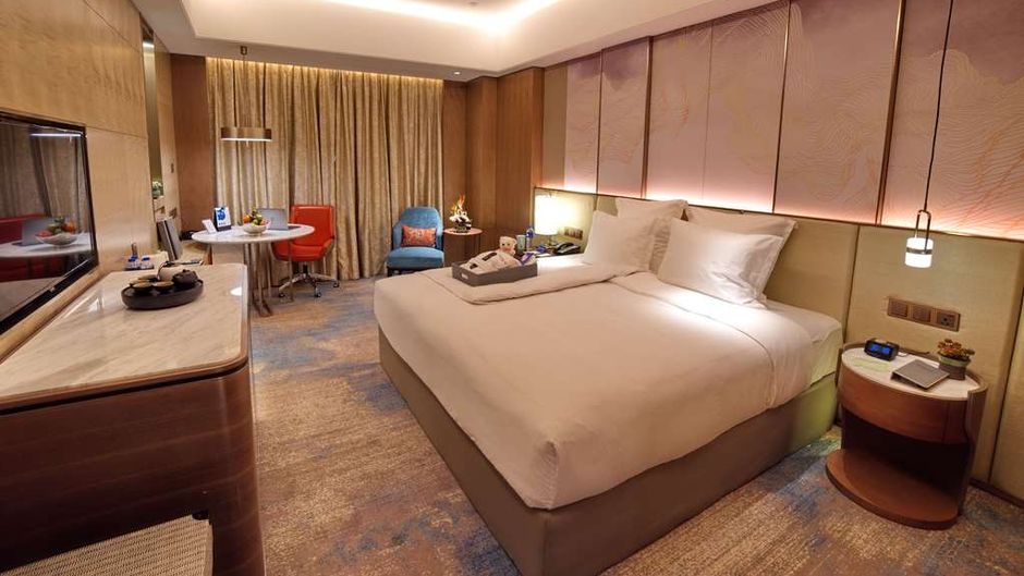 Wyndham Grand Plaza Royale Powerlong Room
