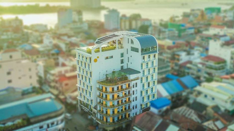 Sun & Moon Urban Hotel Exterior