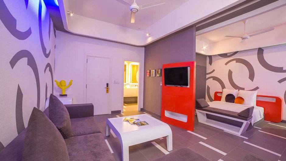 Sun & Moon Urban Hotel Suite